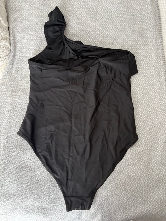 H&M Black One-Shoulder Ruffle Swimsuit - Picture 2 of 4